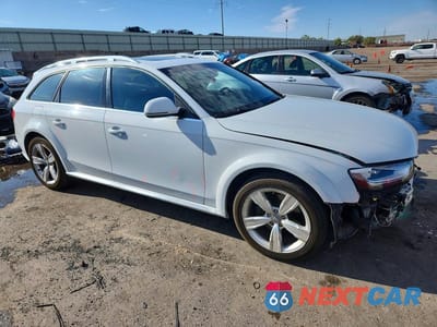 Czwarte zdjęcie samochodu z boku: 2013 AUDI A4 ALLROAD PRESTIGE VIN:WA1VFAFLXDA206030 - miniatura