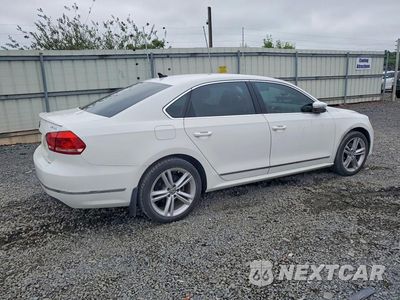 Trzecie zdjęcie samochodu z tyłu: 2015 VOLKSWAGEN PASSAT SEL VIN:1VWCT7A39FC062877 - miniatura