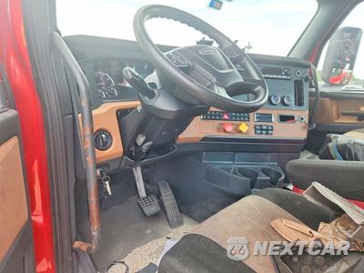 Zdjęcie 8 z 11 samochodu: 2023 FREIGHTLINER CASCADIA 126