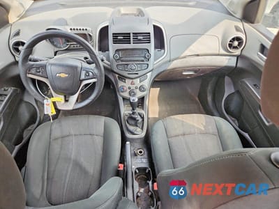 Zdjęcie 8 z 12 samochodu: 2012 CHEVROLET SONIC LT VIN:1G1JD5SH5C4122299 - miniatura