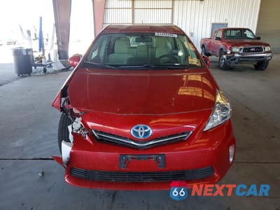 Piąte zdjęcie samochodu w środku: 2012 TOYOTA PRIUS V THREE VIN:JTDZN3EU1C3186334 - miniatura