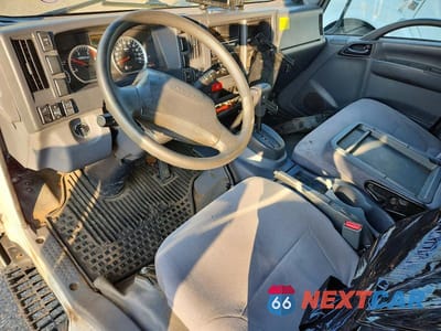 Zdjęcie 8 z 13 samochodu: 2017 ISUZU NRR VIN:JALE5W167H7303680 - miniatura