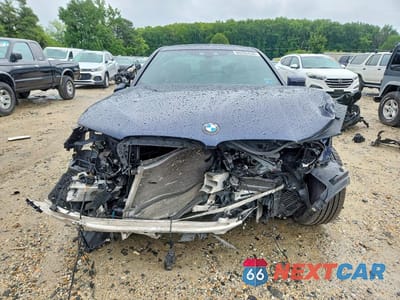 Piąte zdjęcie samochodu w środku: 2018 BMW 530XE VIN:WBAJB1C52JB084983 - miniatura