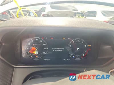 Zdjęcie 9 z 13 samochodu: 2018 LAND ROVER RANGE ROVER VELAR R-DYNAMIC SE VIN:SALYL2RV2JA700692 - miniatura