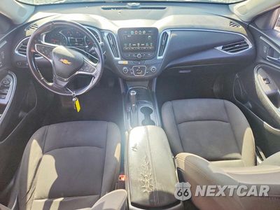 Zdjęcie 8 z 12 samochodu: 2018 CHEVROLET MALIBU LT VIN:1G1ZD5ST5JF226817 - miniatura