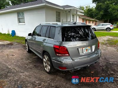 Trzecie zdjęcie samochodu z tyłu: 2011 MERCEDES-BENZ GLK 350 VIN:WDCGG5GB4BF650409 - miniatura