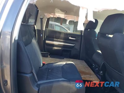 Zdjęcie 10 z 12 samochodu: 2017 TOYOTA TUNDRA SR5 VIN:5TFDW5F12HX614760 - miniatura