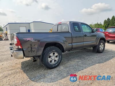 Trzecie zdjęcie samochodu z tyłu: 2010 TOYOTA TACOMA V6 VIN:5TEUU4EN8AZ715840 - miniatura