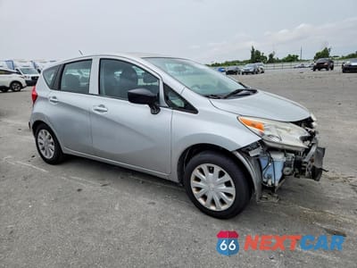 Czwarte zdjęcie samochodu z boku: 2016 NISSAN VERSA NOTE SV VIN:3N1CE2CP6GL378312 - miniatura