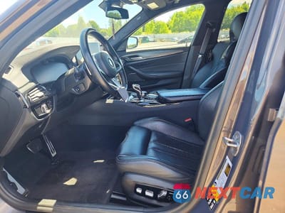 Zdjęcie 7 z 13 samochodu: 2022 BMW M5 VIN:WBS83CH04NCK94954 - miniatura