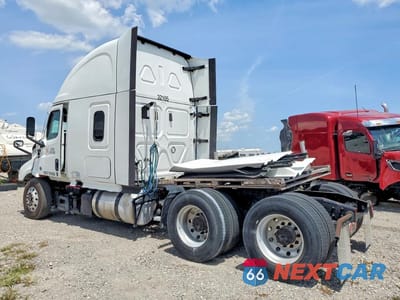 Drugie zdjęcie samochodu z przodu: 2022 FREIGHTLINER CASCADIA 116 SEMI TRUCK VIN:3AKJHPDV5NSNH9769 - miniatura