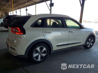 Trzecie zdjęcie samochodu z tyłu: 2019 KIA NIRO LX VIN:KNDCB3LC8K5300373 - miniatura