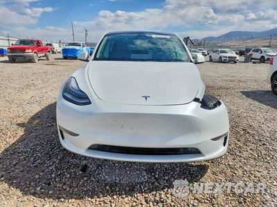 Piąte zdjęcie samochodu w środku: 2023 TESLA MODEL Y VIN:7SAYGDEE1PF605427 - miniatura