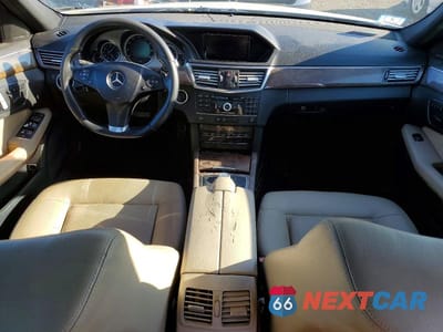 Zdjęcie 8 z 12 samochodu: 2011 MERCEDES-BENZ E 350 4MATIC VIN:WDDHF8HB7BA453704 - miniatura