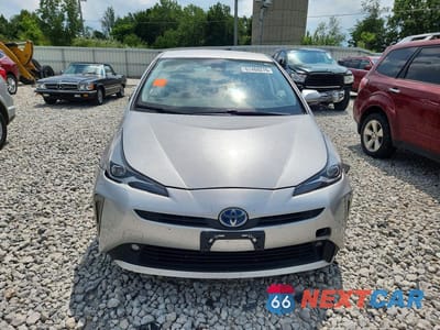 Piąte zdjęcie samochodu w środku: 2022 TOYOTA PRIUS LE AWD-E VIN:JTDL9MFU0N3033834 - miniatura