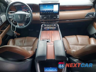Zdjęcie 8 z 14 samochodu: 2024 LINCOLN NAVIGATOR RESERVE VIN:5LMJJ2LG9REL09237 - miniatura