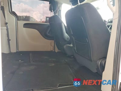 Zdjęcie 10 z 12 samochodu: 2016 DODGE GRAND CARAVAN SE VIN:2C4RDGBG4GR191971 - miniatura