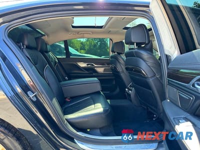 Zdjęcie 8 z 10 samochodu: 2022 BMW 740 XI VIN:WBA7T4C07NCH73398 - miniatura
