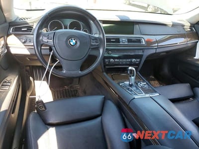 Zdjęcie 8 z 12 samochodu: 2011 BMW 740 I VIN:WBAKA4C52BC392241 - miniatura