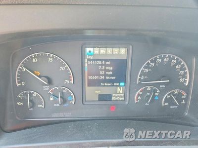 Zdjęcie 9 z 14 samochodu: 2020 FREIGHTLINER CASCADIA 126 SEMI TRUCK VIN:3AKJHHDR9LSLS2706 - miniatura