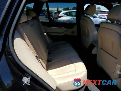 Zdjęcie 11 z 14 samochodu: 2018 BMW X5 XDRIVE35I VIN:5UXKR0C55JL071165 - miniatura