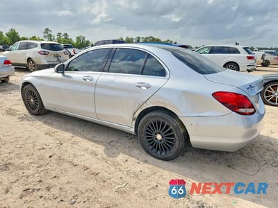 Drugie zdjęcie samochodu z przodu: 2017 MERCEDES-BENZ C 300 4MATIC VIN:55SWF4KB5HU209793 - miniatura