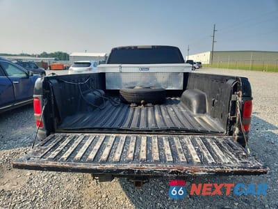 Zdjęcie 6 z 12 samochodu: 2001 DODGE RAM 3500 VIN:1B7MC33621J260342 - miniatura