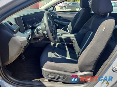 Zdjęcie 7 z 12 samochodu: 2025 HYUNDAI SONATA SEL VIN:KMHL64JA5SA436636 - miniatura