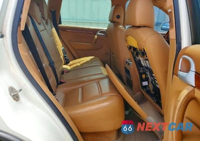 Zdjęcie 11 z 13 samochodu: 2004 PORSCHE CAYENNE TURBO VIN:WP1AC29P24LA92447 - miniatura