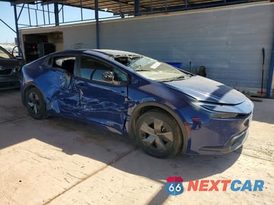 Czwarte zdjęcie samochodu z boku: 2023 TOYOTA PRIUS LE VIN:JTDACAAU4P3001499 - miniatura