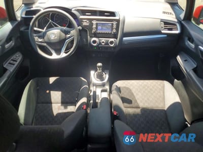 Zdjęcie 8 z 12 samochodu: 2015 HONDA FIT LX VIN:3HGGK5G58FM748199 - miniatura