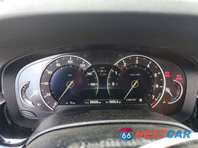 Zdjęcie 9 z 12 samochodu: 2019 BMW 540 I VIN:WBAJE5C52KWW16712 - miniatura