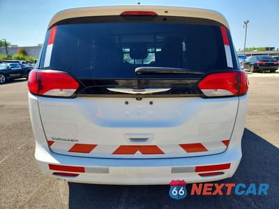Zdjęcie 6 z 14 samochodu: 2023 CHRYSLER VOYAGER LX VIN:2C4RC1CG0PR511298 - miniatura