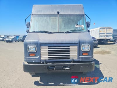 Piąte zdjęcie samochodu w środku: 2020 FORD F59 STEP VAN VIN:1F65F5KN8L0A05352 - miniatura