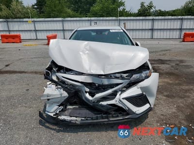 Piąte zdjęcie samochodu w środku: 2024 TOYOTA CAMRY SE VIN:4T1G11AK3RU201457 - miniatura