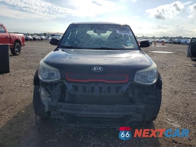 Piąte zdjęcie samochodu w środku: 2015 KIA SOUL + VIN:KNDJP3A55F7155042 - miniatura