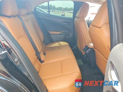 Zdjęcie 10 z 12 samochodu: 2021 LEXUS UX 200 BASE VIN:JTHP3JBH3M2043576 - miniatura