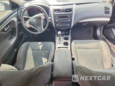 Zdjęcie 8 z 12 samochodu: 2015 NISSAN ALTIMA 2.5 S VIN:1N4AL3AP7FC148619 - miniatura