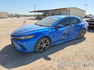 2018 TOYOTA CAMRY SE 4T1B11HK1JU068783 - główne zdjęcie licytacji z USA - miniatura