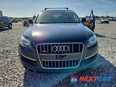 Piąte zdjęcie samochodu w środku: 2015 AUDI Q7 PREMIUM PLUS VIN:WA1LGAFE7FD033185 - miniatura