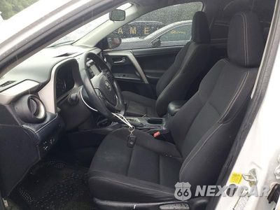 Zdjęcie 7 z 14 samochodu: 2018 TOYOTA RAV4 XLE VIN:2T3RFREV8JW803277 - miniatura