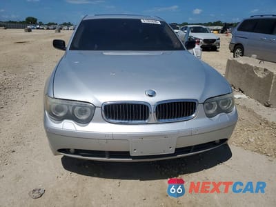 Piąte zdjęcie samochodu w środku: 2005 BMW 745 VIN:WBAGL63565DP75562 - miniatura