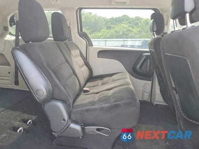 Zdjęcie 11 z 13 samochodu: 2015 DODGE GRAND CARAVAN SE VIN:2C4RDGBG1FR570425 - miniatura