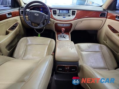 Zdjęcie 8 z 12 samochodu: 2013 HYUNDAI GENESIS 3.8L VIN:KMHGC4DDXDU242976 - miniatura