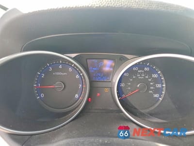 Zdjęcie 9 z 13 samochodu: 2013 HYUNDAI TUCSON GLS VIN:KM8JU3AC9DU714304 - miniatura