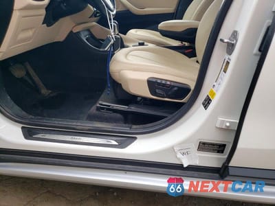Zdjęcie 13 z 14 samochodu: 2017 BMW X1 XDRIVE28I VIN:WBXHT3C37H5F67702 - miniatura