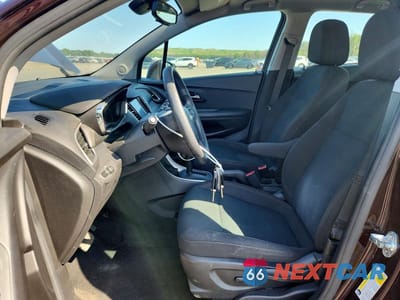 Zdjęcie 7 z 12 samochodu: 2021 CHEVROLET TRAX LS VIN:KL7CJNSB9MB341068 - miniatura