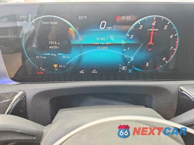 Zdjęcie 9 z 13 samochodu: 2021 MERCEDES-BENZ CLA 250 VIN:W1K5J4GB8MN151927 - miniatura