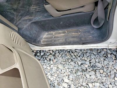 Zdjęcie 7 z 13 samochodu: 2001 GMC SAVANA 1500 DELIVERY VAN VIN:1GTFG15W411142758 - miniatura