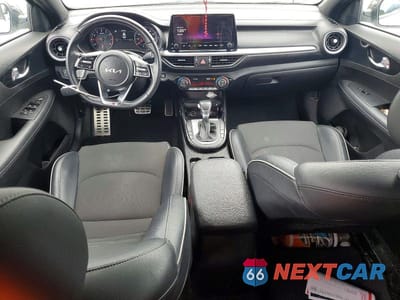 Zdjęcie 8 z 13 samochodu: 2023 KIA FORTE GT LINE VIN:3KPF54AD6PE599623 - miniatura